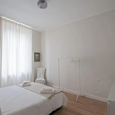 Elegante Quadrilocale D'epoca Cir 015146-lni-04147 Appartement