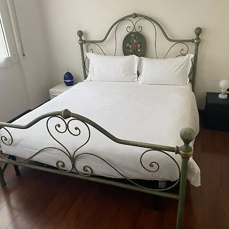 アパート Sempione Red&silver *