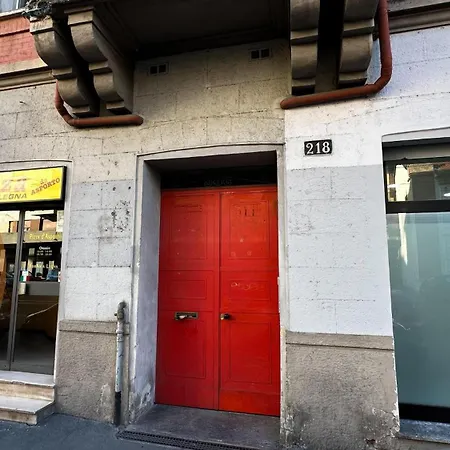 Petit * Milan