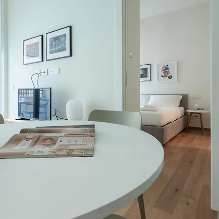 Italianway - Cecchi 18 B Milan