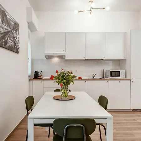 Apartment La Culla Di Milan