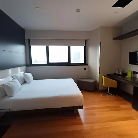 ホテル Western The Hub 4*