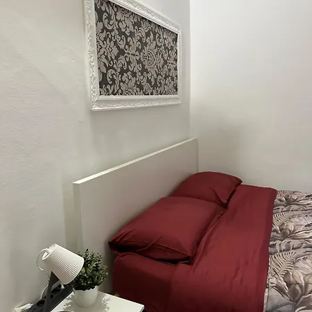 Dea Dreams - Marghera Wifi Metro A 2 Passi Lägenhet