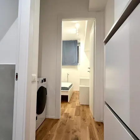 R6 Modern House - Metro M1 Duomo-nolo-centrale *