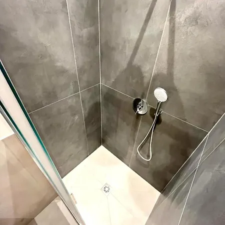 Appartement R6 Modern House - Metro M1 Duomo-nolo-centrale Milaan