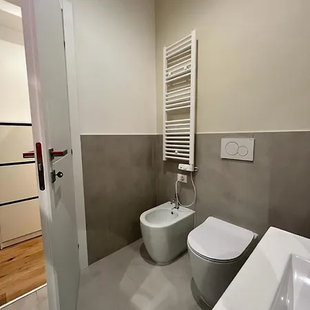 Appartement R6 Modern House - Metro M1 Duomo-nolo-centrale *