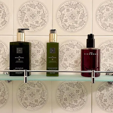 Oasis In The Center Of * Milano