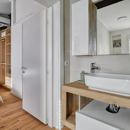 Ami's Terrace - New Gem In Citylife District