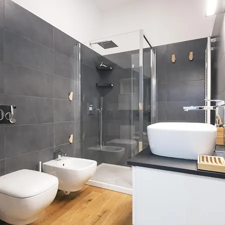 Easylife - - Piombo 6 - Life * Milán