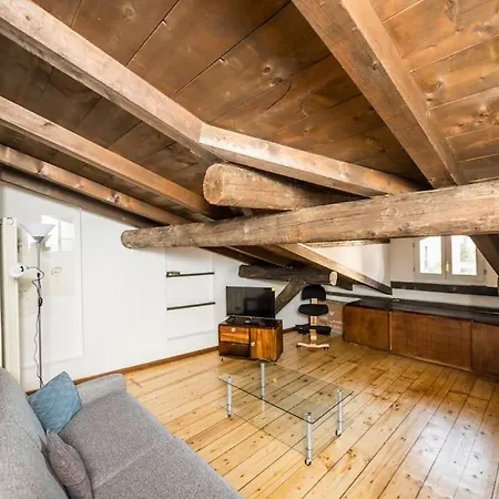 Wonderful Two Floors Lejlighed Milano