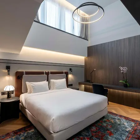 Hotell Palazzo Touring Club Milan, A Radisson Collection 5*