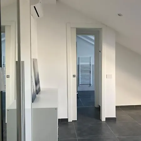 Boutique - Spontini Penthouse Appartement *