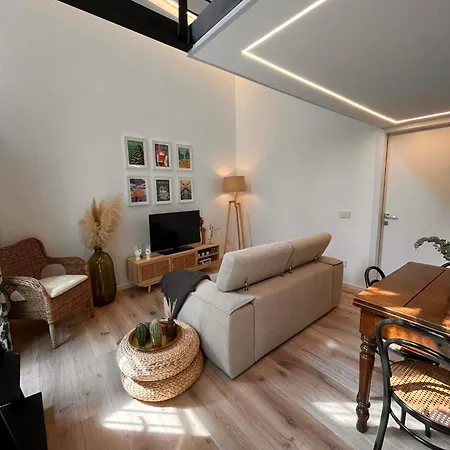 Apartman Classy & Chic 2 Storey Loft