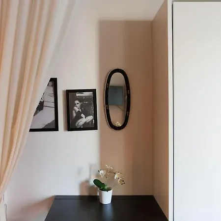 Porta Nuova Moscova: Cozy Near Duomo! *