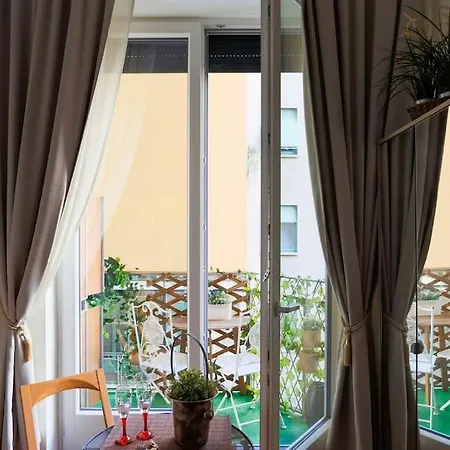 Porta Nuova Moscova: Cozy Near Duomo! Appartement *