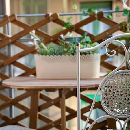 Appartement Porta Nuova Moscova: Cozy Near Duomo!