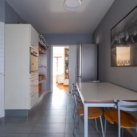 Piola Elegant And Stylish Flat For 4