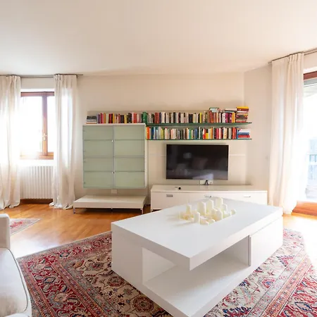 Piola Elegant And Stylish Flat For 4 شقة *