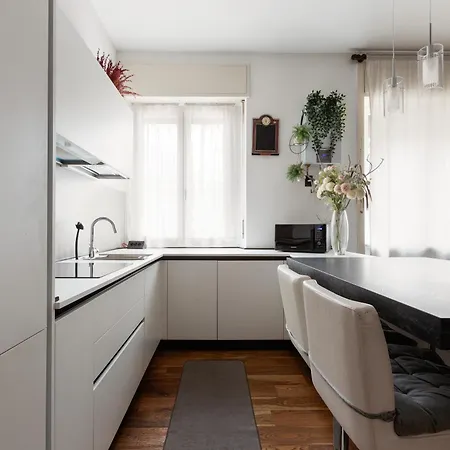 Apartman Modern Close To Forlanini And Linate! Milánó