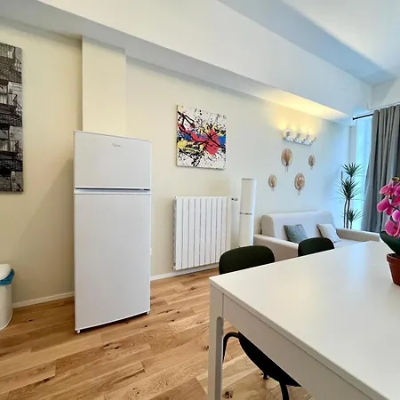 R6 Modern House - Metro M1 Duomo-nolo-centrale *