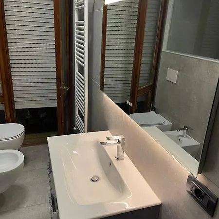 Bilocale Zona Navigli Apartman
