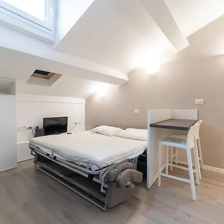 Intrho Flat P.ta Romana Appartamento