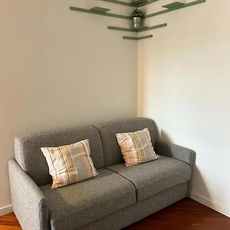 Appartement House - 20 Min From Center, Free Wifi And Private Parking Milaan