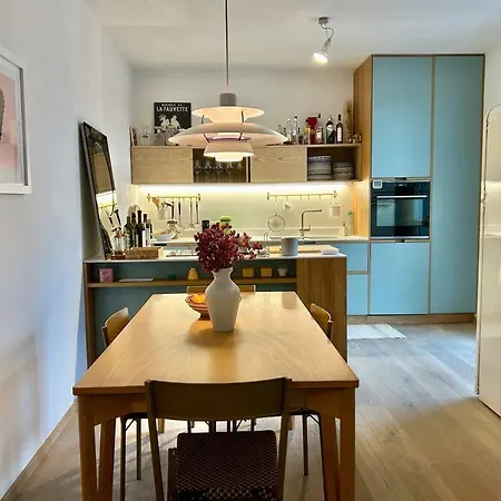 Cozy Attic At The End Of Via Savona ミラノ