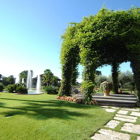 Hotel Royal Garden Milano 4*