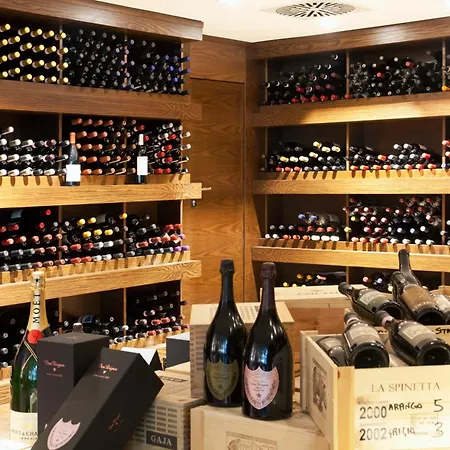 Отель Magna Pars L'hotel A Parfum, Small Luxury Of The World 5*