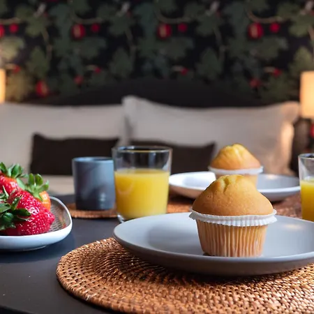 Apartment Red Fruit Wifi Gigabit Fiera Rho Mico Milan