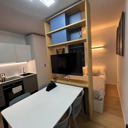Apartman Loft Bosco Verticale - Isola