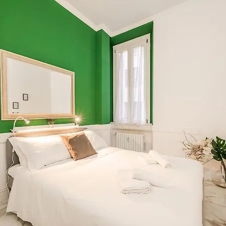 Centrale's Nest - Elegant Close To Station Lägenhet Milano