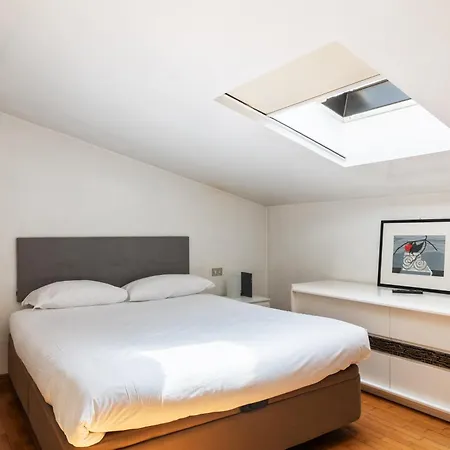 Elegante Bilocale Con Postazione Lavoro San Babila Apartament *