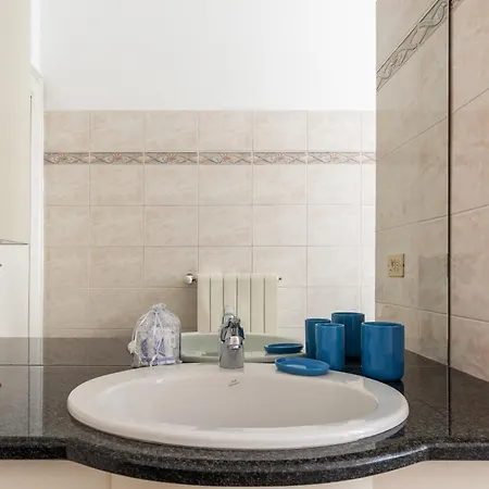 Bilocale Di Charme A Due Passi Da Pt Romana Apartment