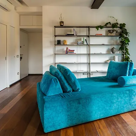 Stellar Design 2br Loft Next To Navigli & Duomo Apartment *