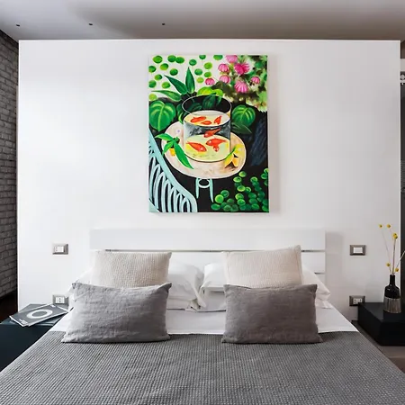 Stellar Design 2br Loft Next To Navigli & Duomo Milan