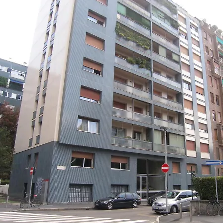 Daire Luminous Stylish Quiet 150m2, Tre Torri Milano
