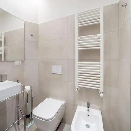 Apartamento Quadrilocale Metro5 Istria 3 Bedrooms Milán