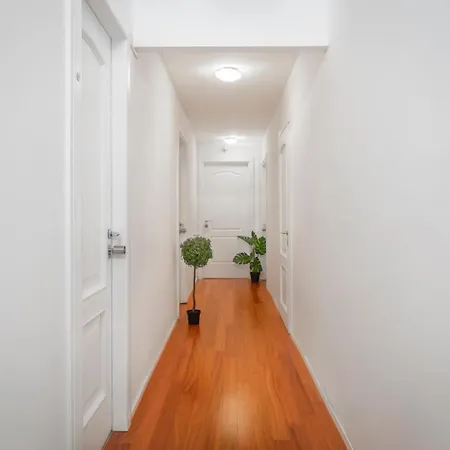 New! Lovely & Friendly In Center A Apartmán Milán