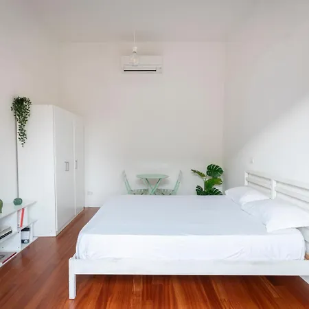 New! Lovely & Friendly In Center A Milán