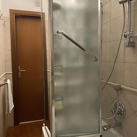 Meg 32 Three-room In The Heart Of Isola