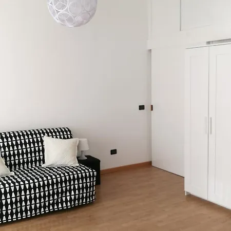 Apartament Monolocale Zona Loreto Mm1 Pasteur P1
