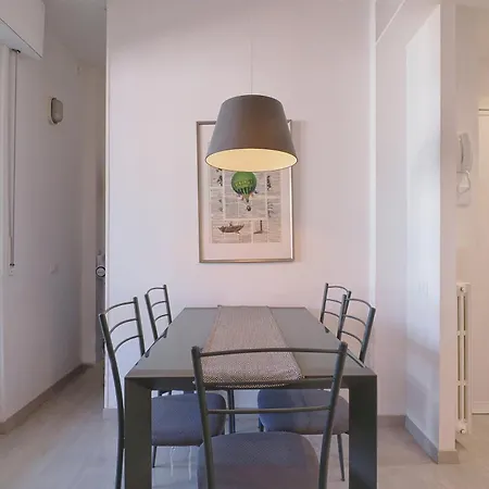 Apartment Mila Venosa Milan