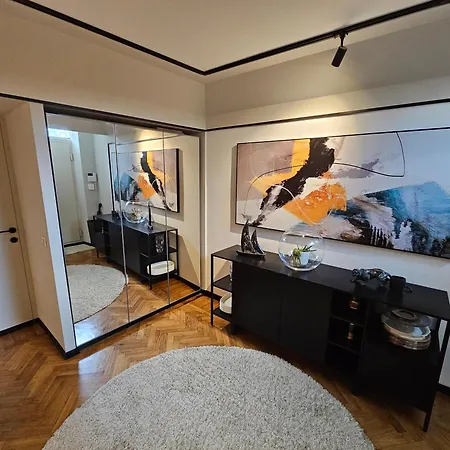 Exclusive Floor 2-bedroom Flat Apartmán *