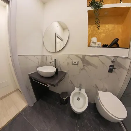 N&ghomesweethome Gogh Elegante E Confortevole *