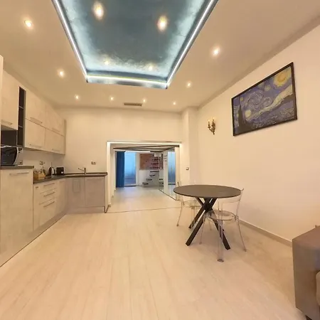 N&ghomesweethome Gogh Elegante E Confortevole * ミラノ