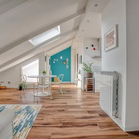 Just Urban - Stunning Penthouse With Balcony - Porta Venezia Appartamento *