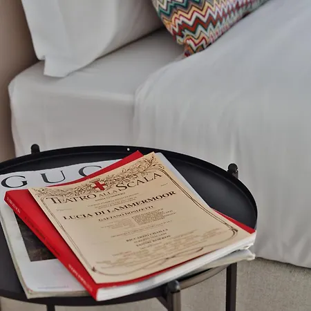 Just Urban - Esclusivo Attico Con Balcone Vista Duomo - 5min M4 Lägenhet *