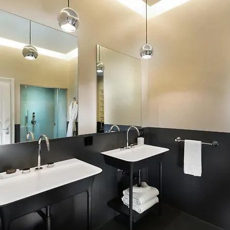 The Glamore Duomo 5* Μιλάνο